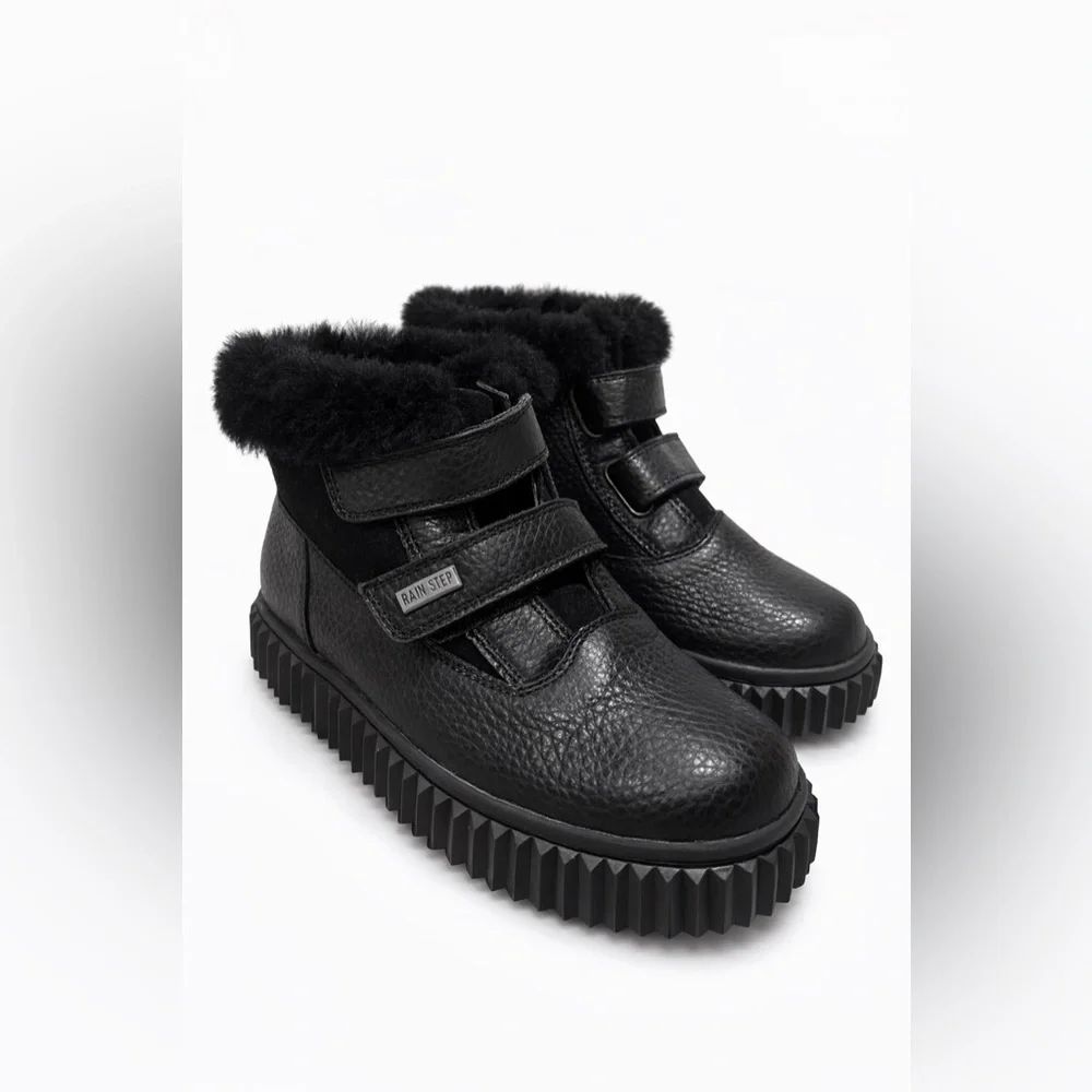 Naturino Leather Fur Lined Kids Boots Black Velcro Winter Size 12 EU 30